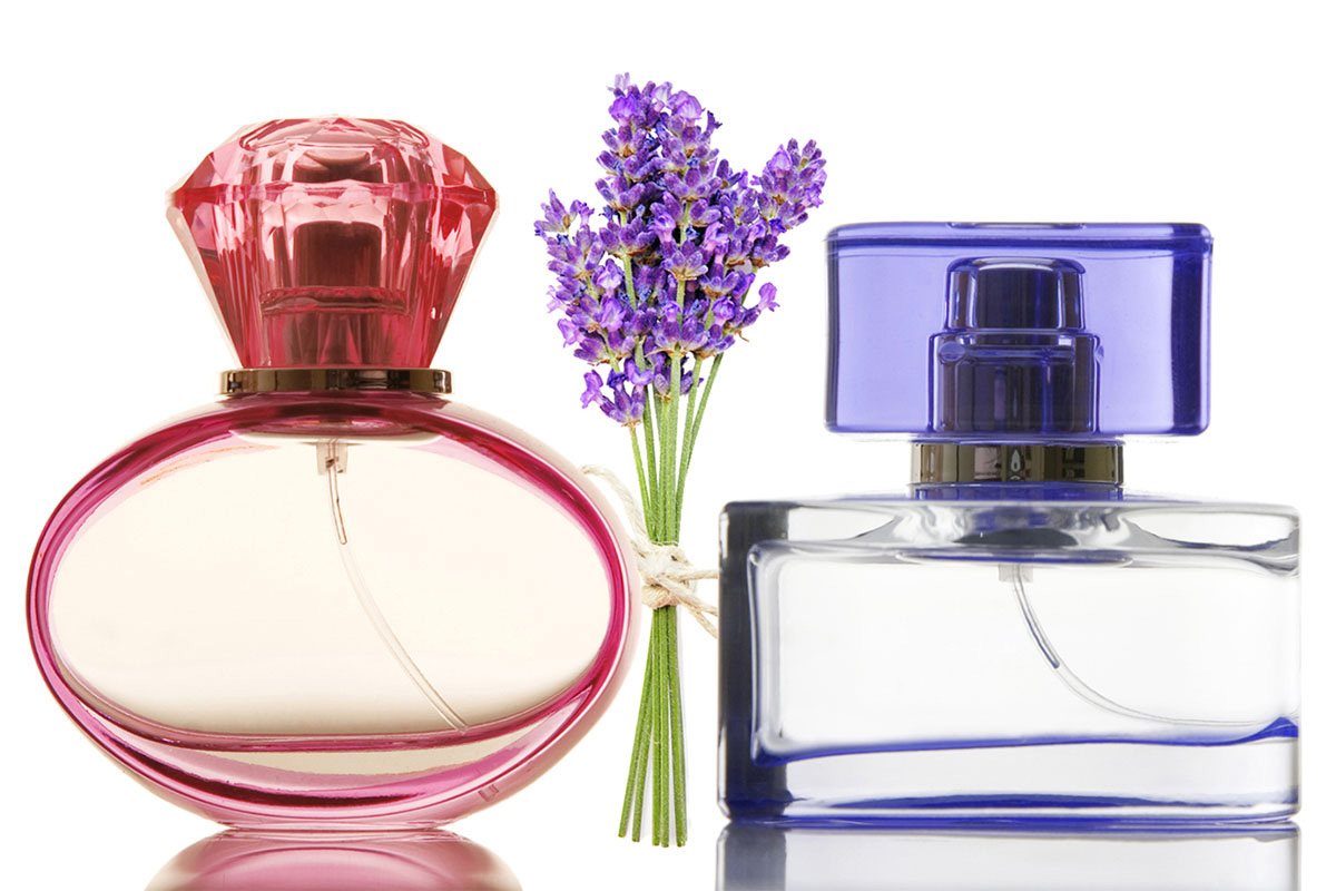 essential-oils-bottles-lavender-Modewest